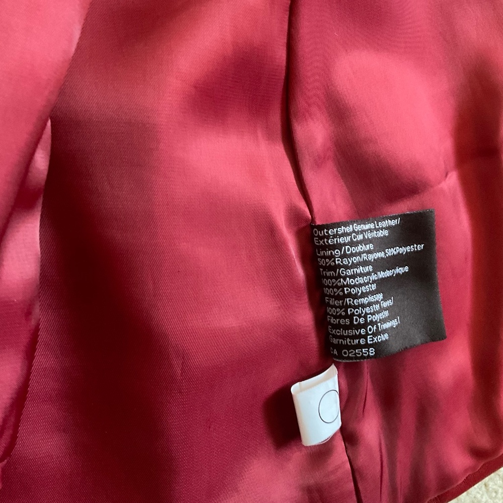 Womens Danier red leather jacket size large. - Picture 9 of 9